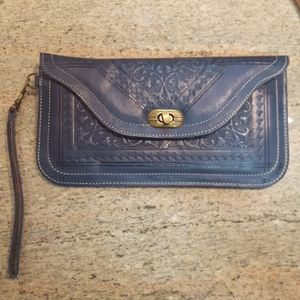 🛍Blue embossed genuine leather wristlet